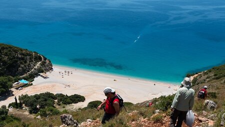 Abstieg zum Gjipea Strand