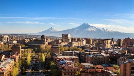 Jerewan und der Berg Ararat