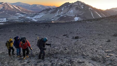 Chile - Ojos del Salado, 6.893 m - höchster  Vulkan der Welt