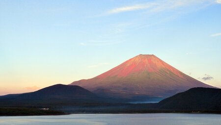 Mount Fuji im Abendlicht