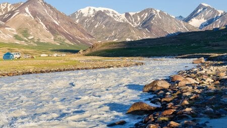 Altai-Trekking: Zwischen Seen und Gipfeln durch die West-Mongolei