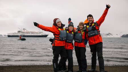 Shackleton's Falklands, South Georgia and Antarctica Expedition (Ocean Endeavour) 