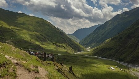 Georgien: Wandern und Wein im Osten Georgiens